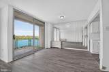10201 Grosvenor Place - Photo 7