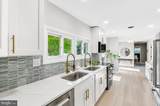 7900 Ivy Lane - Photo 6