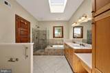 221 E Street - Photo 40
