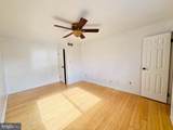 1403 Roberts Way - Photo 15