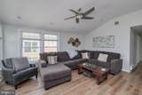 306 Fifth - Photo 2