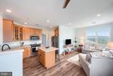 1010 Crest Way - Photo 11
