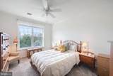 1010 Crest Way - Photo 16