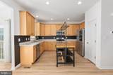 811 Carnaby Street - Photo 15