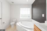 811 Carnaby Street - Photo 30