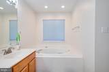 2410 Dakota Lakes Drive - Photo 30