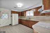 2460 Honeysuckle Lane - Photo 14