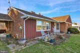 2460 Honeysuckle Lane - Photo 40