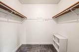 135 Caernarvon Court - Photo 11