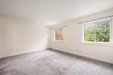 135 Caernarvon Court - Photo 13