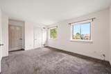 135 Caernarvon Court - Photo 9