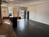 301 Broad - Photo 2