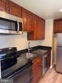 1720 Queens Lane - Photo 10