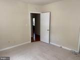 1720 Queens Lane - Photo 17