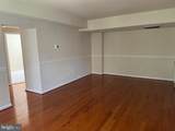 1720 Queens Lane - Photo 4