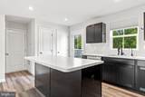 11 Charlotte Street - Photo 18