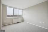 10401 Grosvenor Place - Photo 12