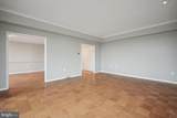 10401 Grosvenor Place - Photo 3
