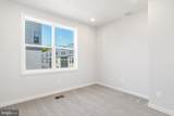  133 WARBURTON STREET - Photo 34