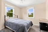 208 Devon Court - Photo 18