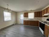 702 A Thomas Ln - Photo 3