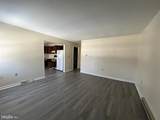702 A Thomas Ln - Photo 4