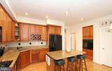 537 Longhorn Crescent - Photo 3