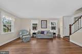 9908 Dickens Avenue - Photo 8