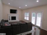 1009 Wales Drive - Photo 9