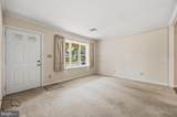 420 Burck Street - Photo 9