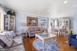 381 Carteret - Photo 11