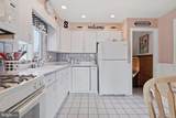 381 Carteret - Photo 17