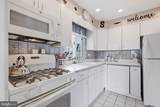381 Carteret - Photo 18