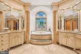 2094 Hunters Crest Way - Photo 13