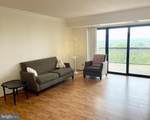 203 Yoakum Parkway - Photo 8