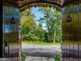 1860 Circle Road - Photo 11