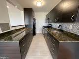 10201 Grosvenor Place - Photo 9