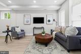1901 Longwood Street - Photo 2