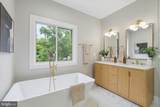 1205 Burton St - Photo 24