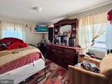 11-13 Mulford Avenue - Photo 17