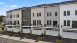 42104 Picasso Square - Photo 31
