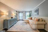 303 Oakcrest Manor Drive - Photo 14