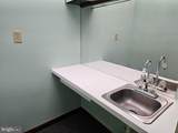 773 Queen - Photo 16
