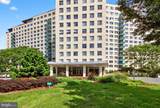 10401 Grosvenor Place - Photo 14