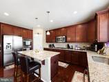 1024 Kensington Circle - Photo 10