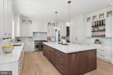 2400 Lincoln Street - Photo 25