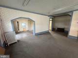 563 Queen Street - Photo 11
