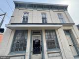 563 Queen Street - Photo 2