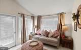 320 Wisteria Lane - Photo 15