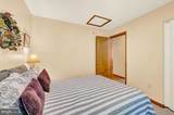 121 Pendragon Court - Photo 29